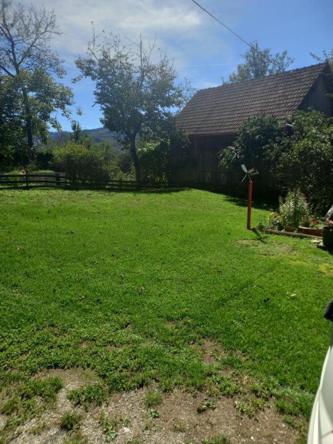 Villa Kuca Za Odmor Beljan Brod na Kupi Exterior foto