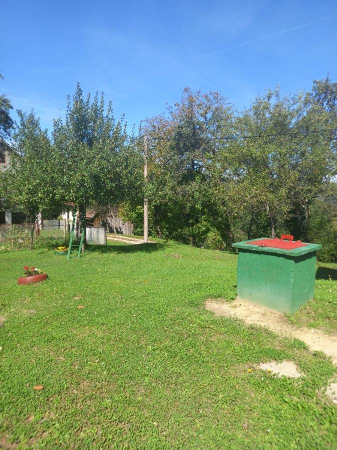 Villa Kuca Za Odmor Beljan Brod na Kupi Exterior foto