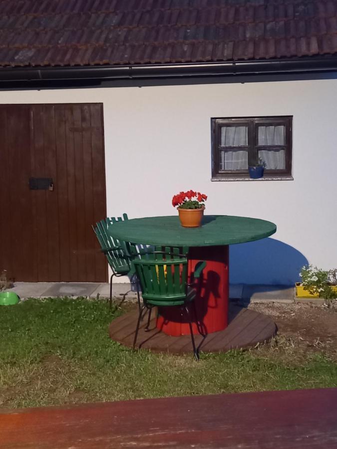 Villa Kuca Za Odmor Beljan Brod na Kupi Exterior foto
